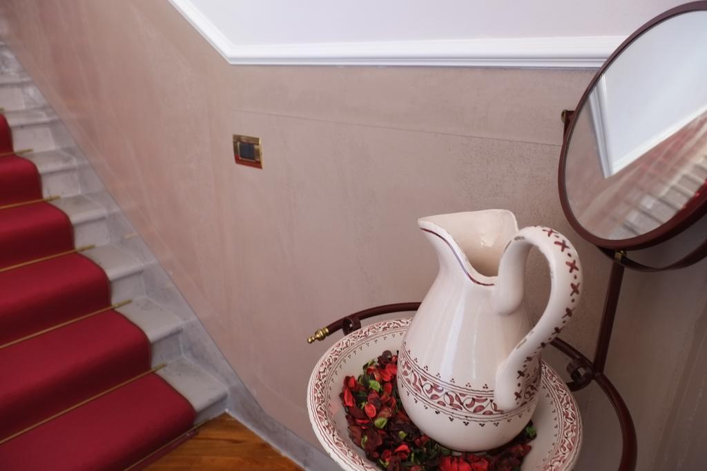Michelangelo B&B วาเรนนา ภายนอก รูปภาพ